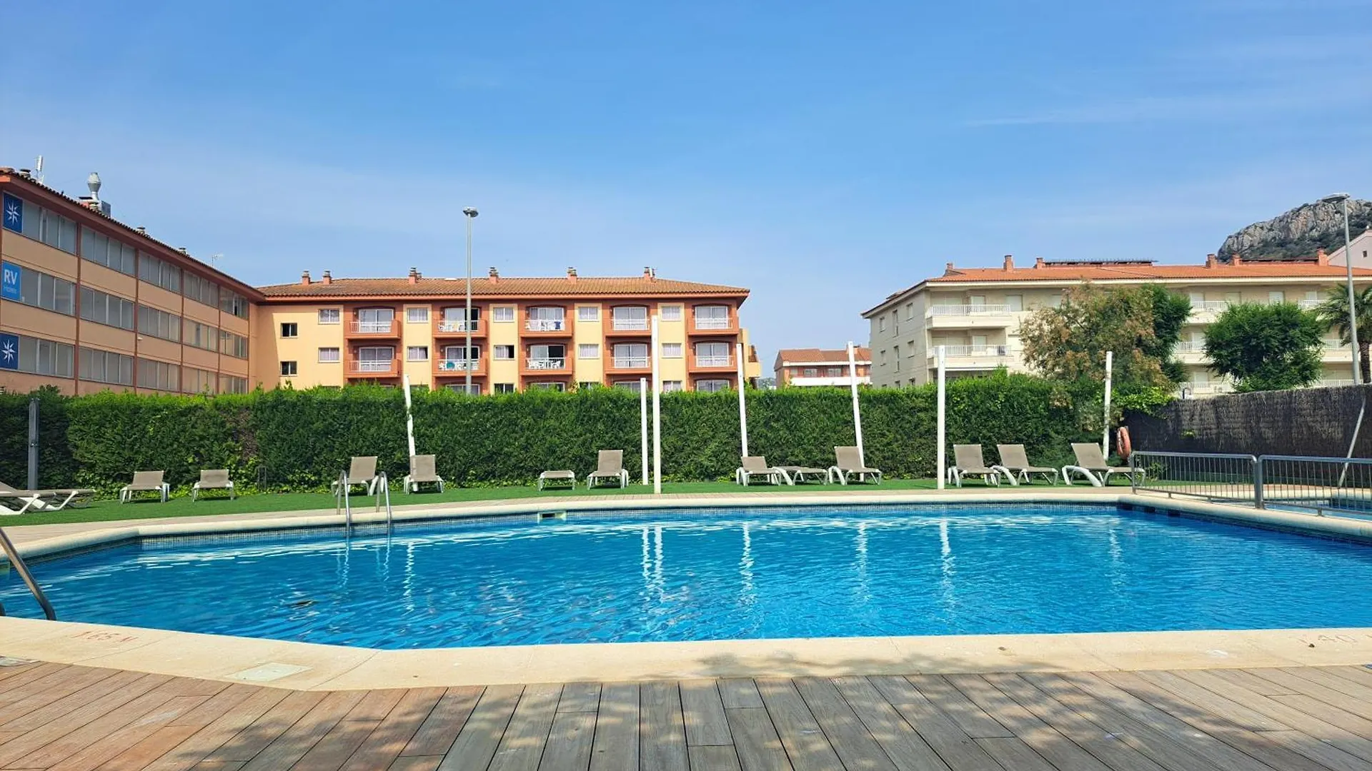 Apartamento Con Piscina A Pasos De La Playa De L'Estartit Torroella de Montgrí Espanha